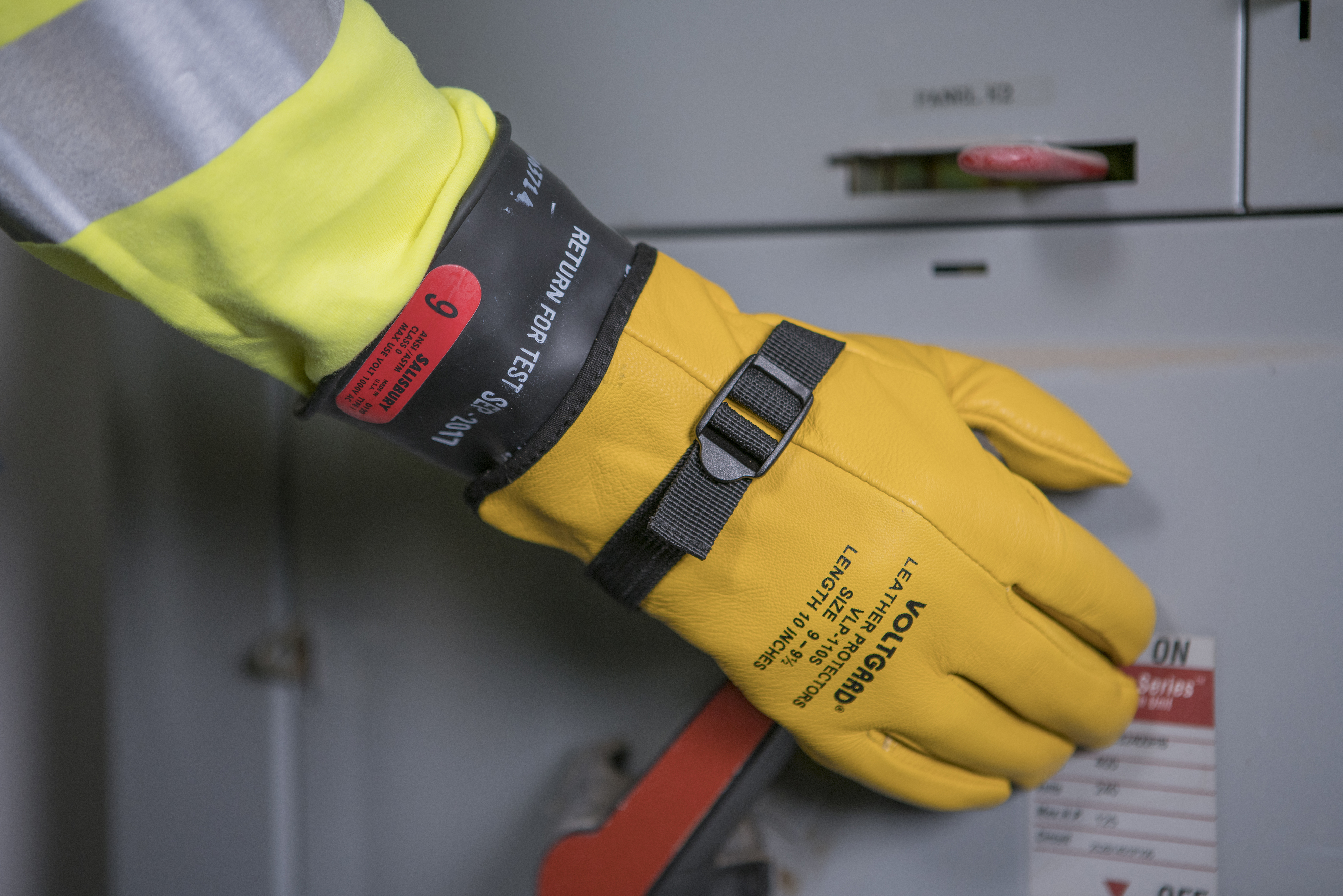 Electrical safety clearance gloves